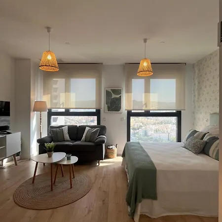 Estudio Con Vistas En Martiricos By Rent Me Malaga